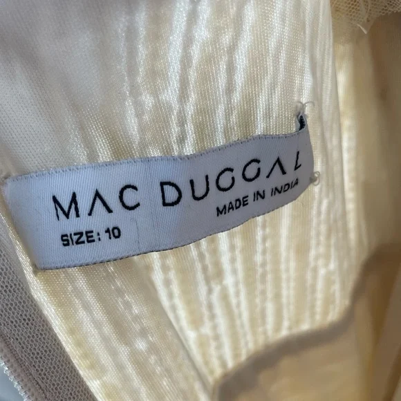 Mac Duggal Sequin Flutter Cap Sleeve Gown Size 10 - Picture 7 of 15